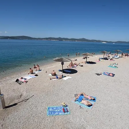 Ivano-free Parking - Self Check In