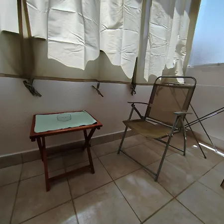 Ivano-free Parking - Self Check In شقة *