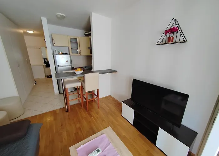 Ivano-free Parking - Self Check In * Zadar