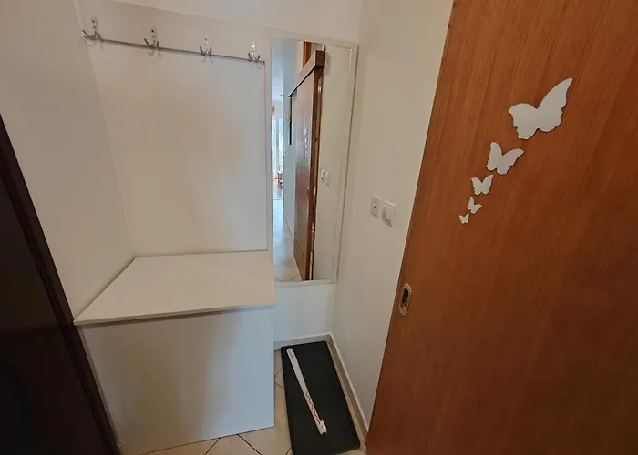 Ivano-free Parking - Self Check In Zadar