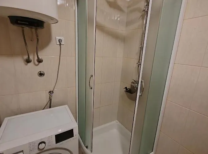 Ivano-free Parking - Self Check In Apartmán