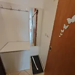 Ivano-free Parking - Self Check In Zadar