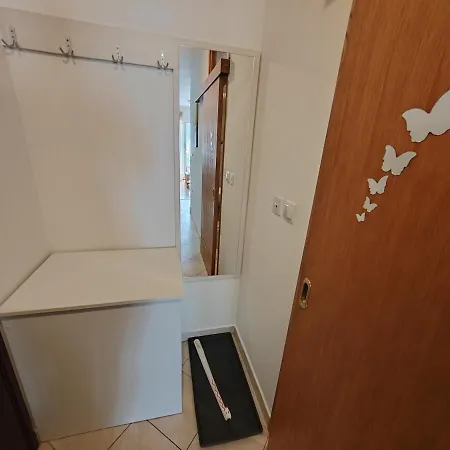 Ivano-free Parking - Self Check In Zára