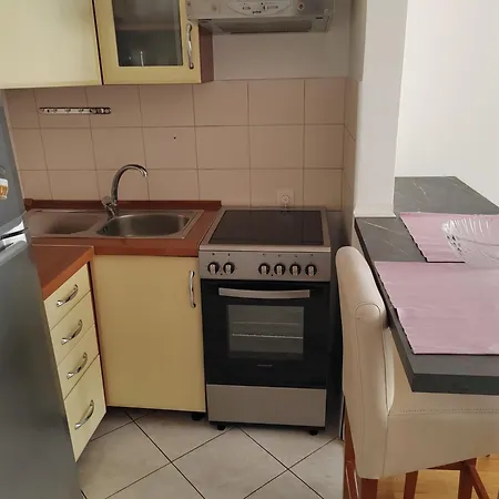 Ivano-free Parking - Self Check In Apartmán Zadar