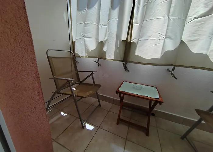 Ivano-free Parking - Self Check In